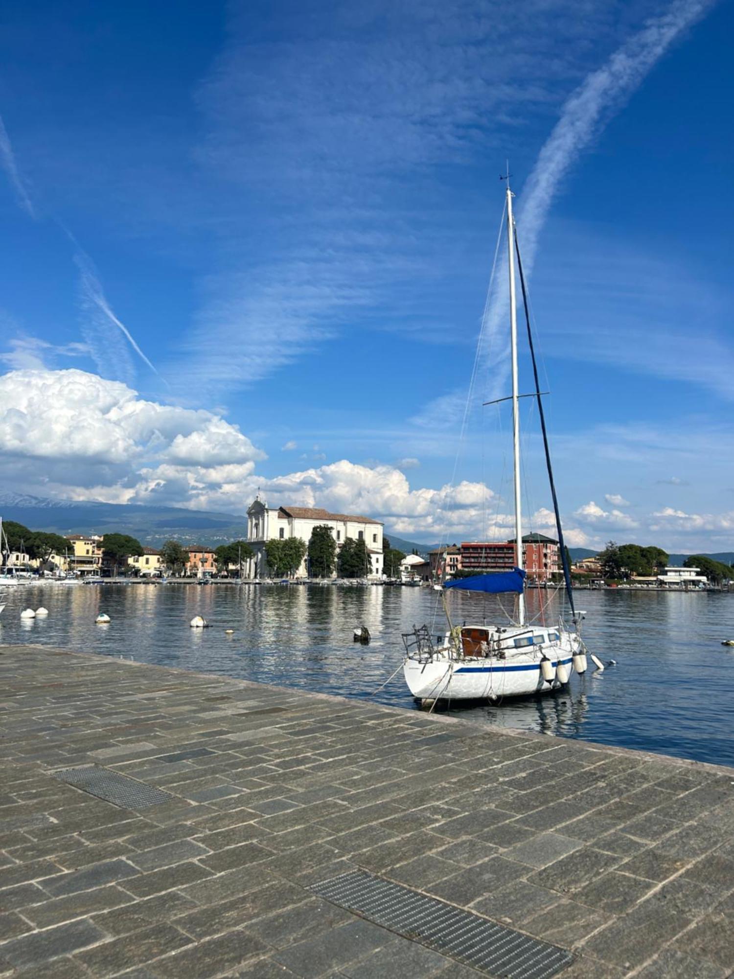 Appartamento Lido 'With Parking Space Included' Toscolano Maderno Exterior photo