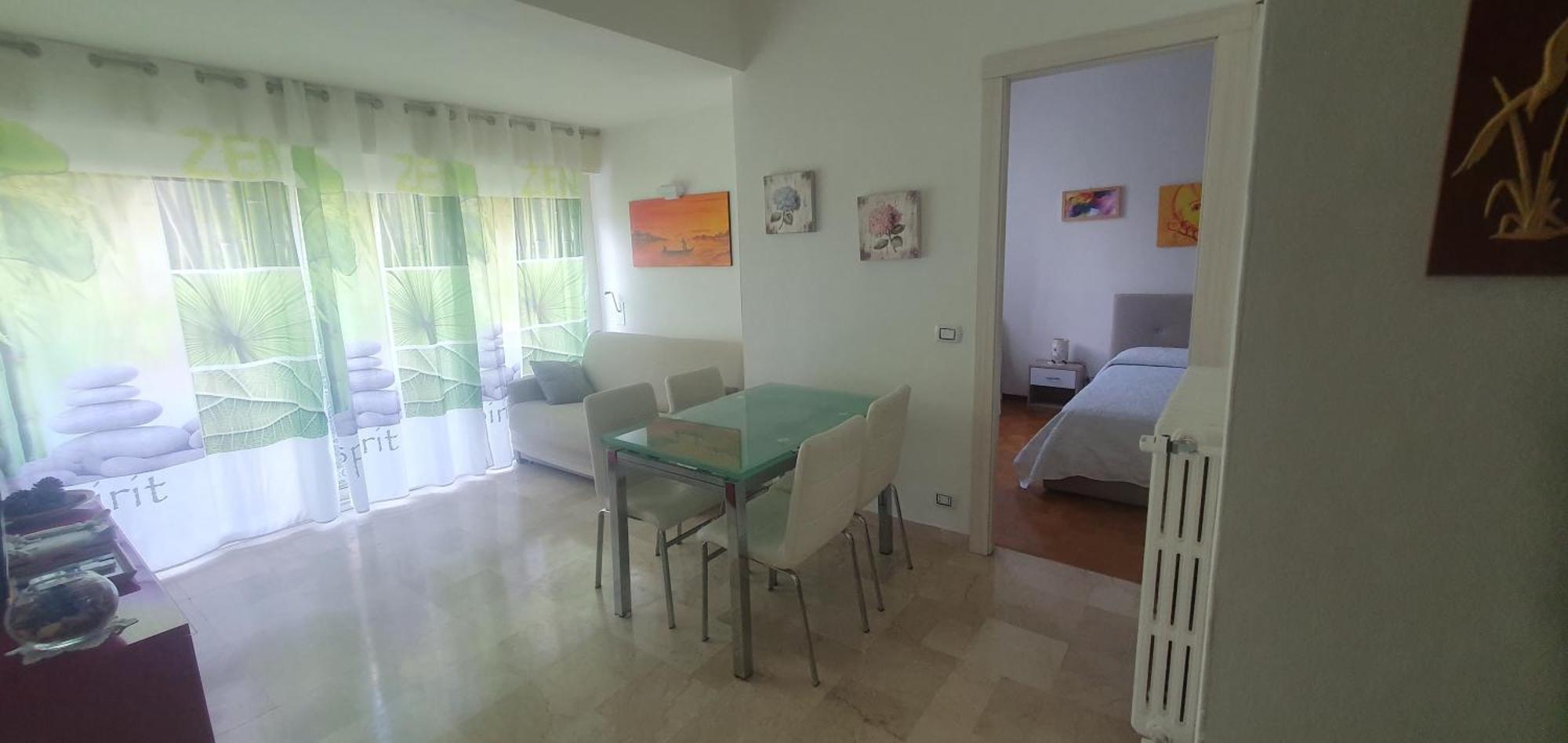 Appartamento Lido 'With Parking Space Included' Toscolano Maderno Room photo